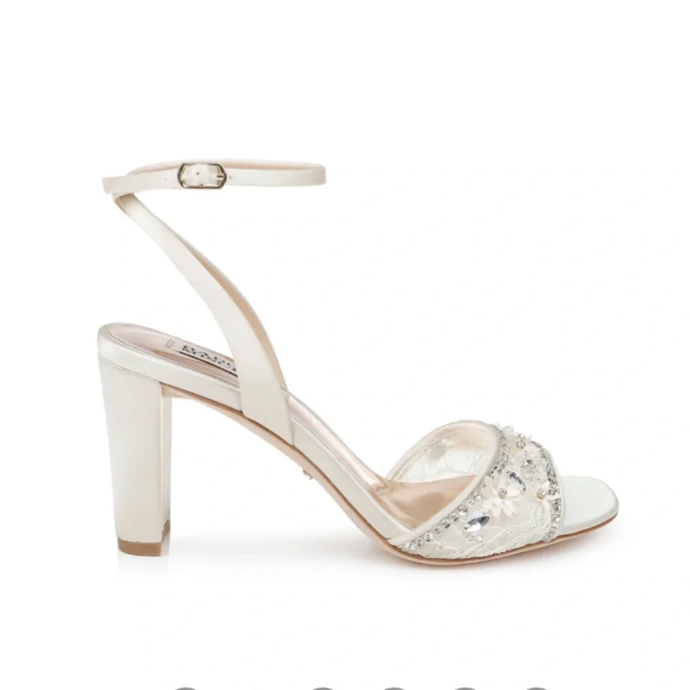 BADGLEY MISCHKA Tayten Block Heel Sandal - Picture 3 of 15